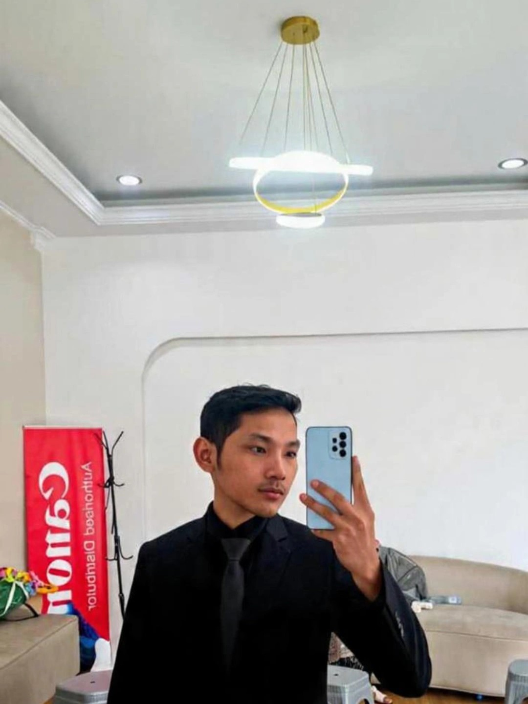Samuel - Operations Manager